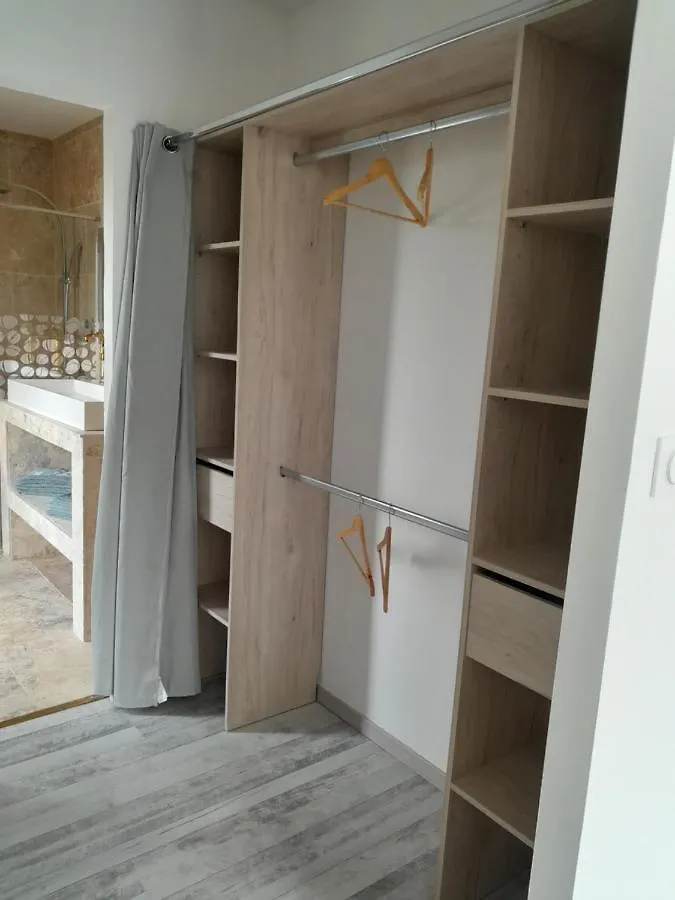 Maison Villa Entiere T5 Avec Piscine Bressols